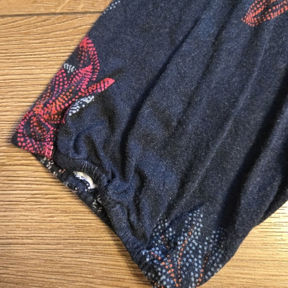 DANIEL RAINN Elowen Smocked Tassel Detail Knit Top Floral Green 3/4 Slee… - Picture 9 of 13